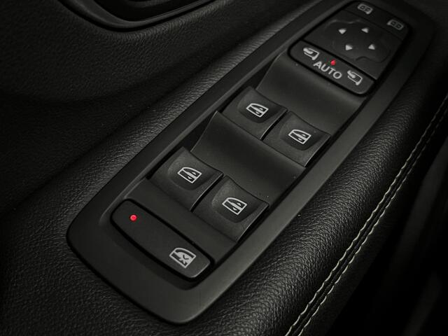 Renault GRAND SCENIC 1.3 TCe Intens 7 persoons! / Trekhaak 1.500 KG Trekgewicht / Adaptieve Cruise Control / Navigatie / Climate Control / Stoelverwarming / Parkeersensoren Voor + Achter / Achteruitrijcamera / 20 Inch Lichtmetalen Velgen /