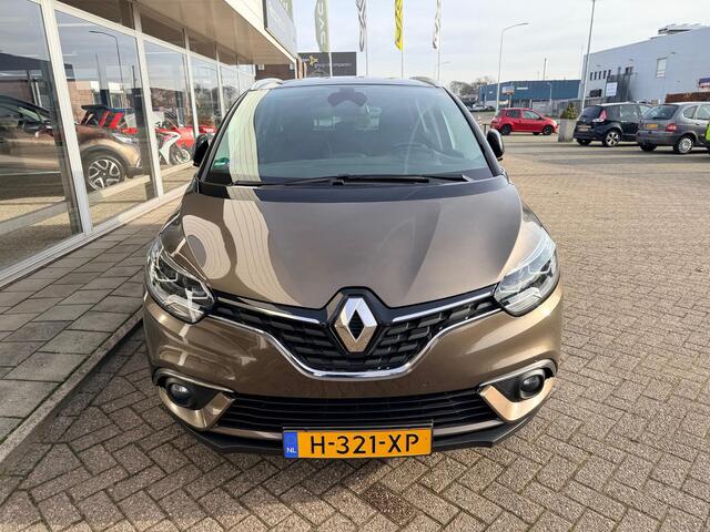 Renault GRAND SCENIC BOSE 1.3 TCe 140 EDC/AUTO, PANORAMA DAK/ HEAD-UP DISPLAY/ PARK ASSIST V+A INCL. CAMERA/ DAKRAILS SATIJN/ 4SEIZOENSBANDEN/ ETC.. 1800KG TREKGEWICHT! 1e EIGENAAR EN DEALER ONDERHOUDEN!