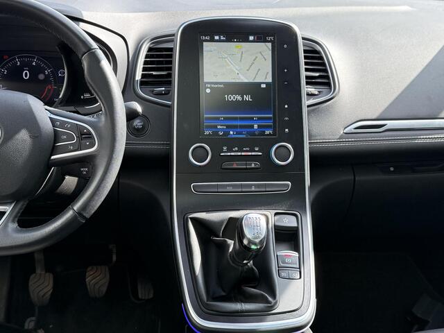 Renault GRAND SCENIC 1.3 TCe Intens 7p. | Trekhaak | LED | Panoramadak | Heads-up display | Navigatie | Achteruitrijcamera | Climate Control |