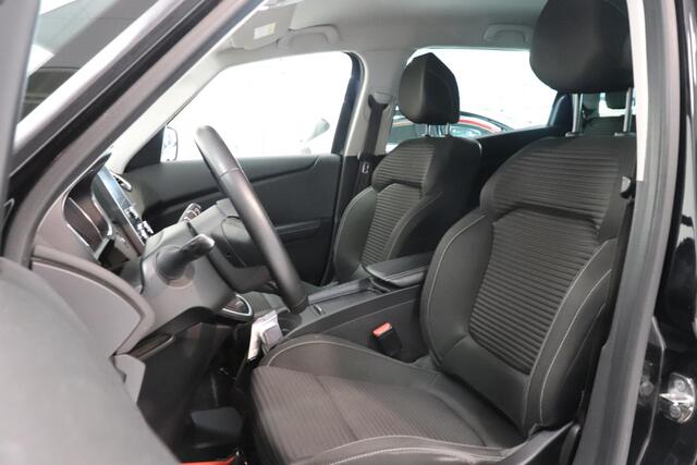 Renault GRAND SCENIC 1.3 TCe Business Zen 7p. | Camera | Navigatie | Trekhaak | Climate controle | 7 persoons |