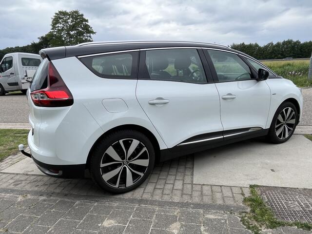 Renault GRAND SCENIC 1.3 TCe Limited 140PK / Trekhaak / Parkeerhulp V+A / Navigatie / Climate /