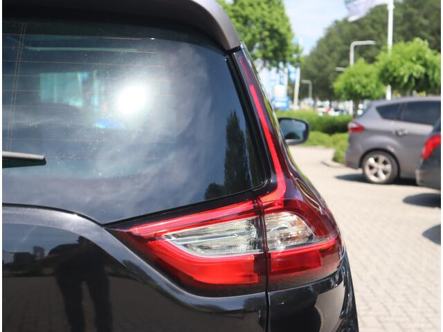 Renault GRAND SCENIC 1.3 TCe Bose 7p. Navi / Pano / Automaat / Camera / Pdc / Blis / Massage / 7 Zitplaatsen / Volledig onderhouden