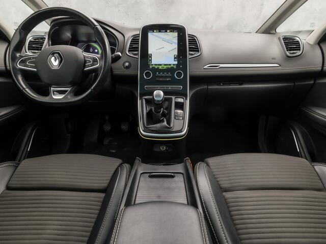 Renault GRAND SCENIC 1.3 TCe Bose 7 Persoons (PANORAMADAK, APPLE CARPLAY, GROOT NAVI, LEDER, SPORTSTOELEN, GETINT GLAS, BOSE AUDIO, CAMERA, NIEUWE APK, NIEUWSTAAT)