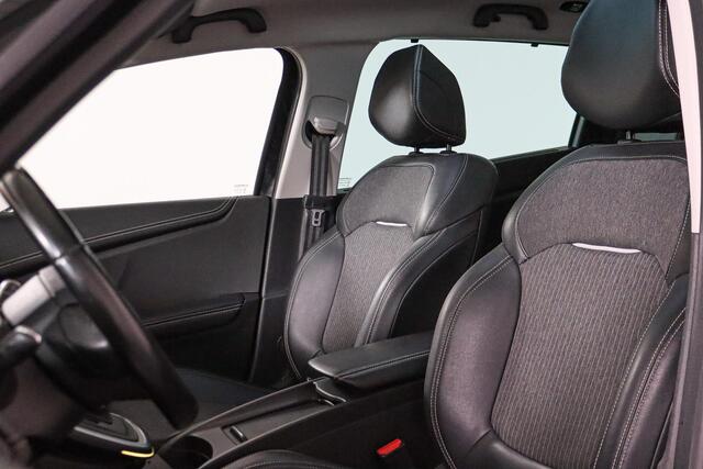 Renault GRAND SCENIC 1.3 TCe Intens 7-Persoons Panoramadak, Trekhaak, Camera, BOSE, Navigatie
