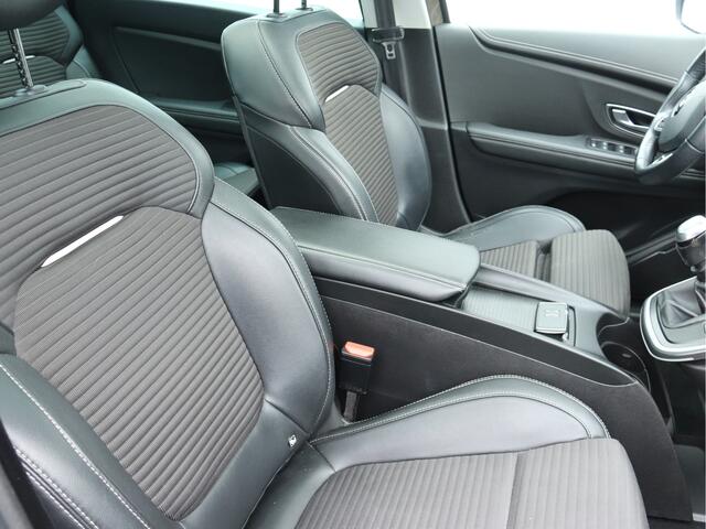 Renault GRAND SCENIC 1.3 TCe Intens PANO / NAVI / CRUISE / ECC – foto 6
