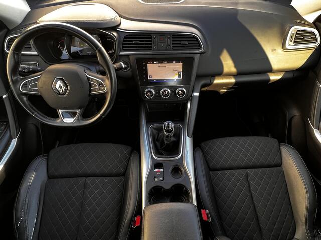 Renault KADJAR 1.3 TCe Intens / Trekgewicht 1.500 kg / Afneembare trekhaak / Panorama dak / Navi / Apple Carplay Android / 19" All Season banden /