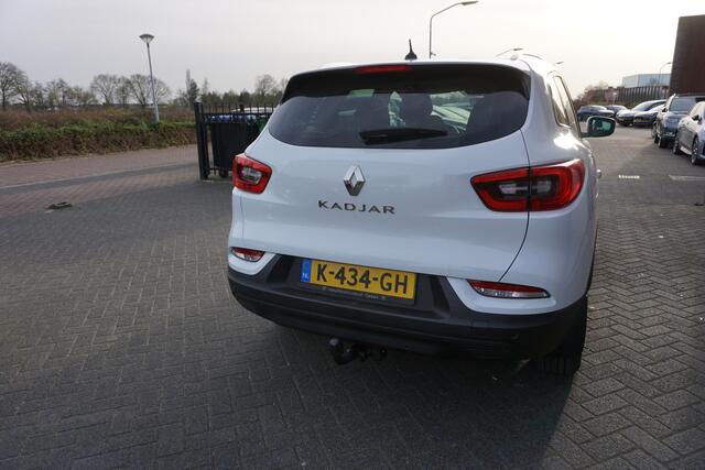 Renault KADJAR 1.3 TCE 141PK AUTOMAAT TREKHAAK ANDROID-APPLECARPLAY(NAVI) ECC AIRCO CRUISECONTROL BLUETOOTH PARKEERSENSOREN LED KEYLESS 17INCH 4X ELECTR.RAMEN/SPIEGELS