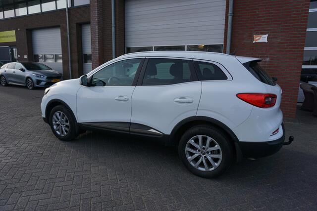 Renault KADJAR 1.3 TCE 141PK AUTOMAAT TREKHAAK ANDROID-APPLECARPLAY(NAVI) ECC AIRCO CRUISECONTROL BLUETOOTH PARKEERSENSOREN LED KEYLESS 17INCH 4X ELECTR.RAMEN/SPIEGELS