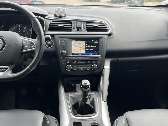 Renault KADJAR 1.5 dCi Intens | Trekhaak | Achteruitrijcamera | Dodehoek detectie | Voorruit verwarming | Navigatie | DAB | Key-less | Parkeersensoren | Lichtmetaal |