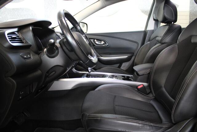 Renault KADJAR 1.2 TCe Intens | Incl. 12 maanden garantie | Automaat | Navigatie | Cruise | Afn. Trekhaak | Lane assist | Keyless entry | Getint glas | Incl. winterbanden op velg |