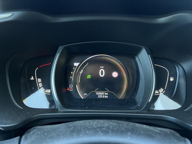 Renault KADJAR 1.3 TCe Intens 140PK / Automaat / Keyless / Camera / Stoelverw. / Applecarplay - Androidauto /