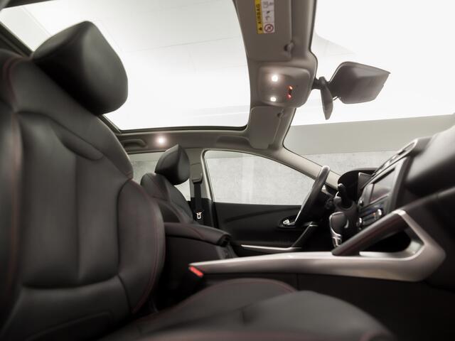 Renault KADJAR 1.2 TCe Bose Automaat (PANORAMADAK, NAVIGATIE, VIRTUAL COCKPIT, LEDEREN SPORTSTOELEN, STOELVERWARMING, CAMERA, KEYLESS, BOSE AUDIO, LED KOPLAMPEN, NIEUWE APK, NIEUWSTAAT)