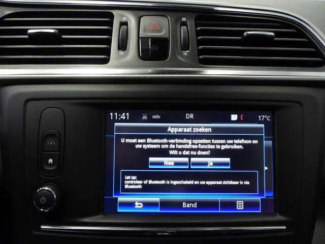 Renault KADJAR 1.2 TCe Aut. Limited NAVI/CLIMA/CRUISE/PDC/17"LMV!