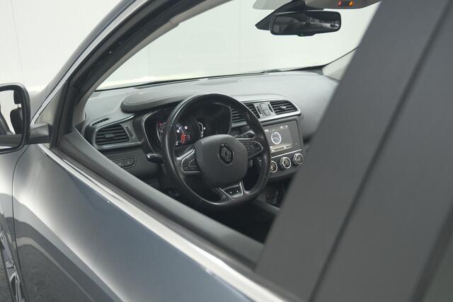 Renault KADJAR TCe 140 Intens | Trekhaak | Camera | Dodehoek | Pack Leder | Navigatie