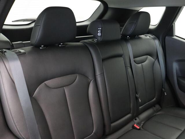 Renault KADJAR 140pk TCe Zen | Lederen bekleding | Stoelverwarming | Achteruitrijcamera | Dode Hoek Detectie |