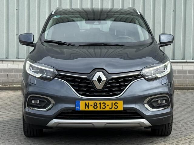 Renault KADJAR 1.3 TCe Intens / Automaat / Afneembare Trekhaak 1.500 KG Trekgewicht / Panoramadak / 19 Inch Lichtmetalen Velgen / Navigatie / Stoelverwarming / Achteruitrijcamera / Parkeersensoren Voor & Achter / Climate Control / Cruise Control / Apple CarPlay & Androi