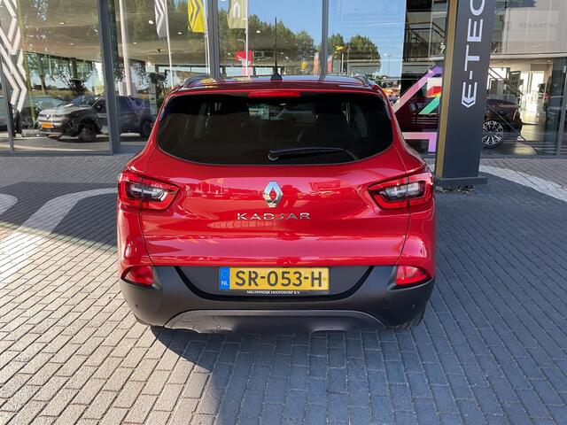 Renault KADJAR 1.2 TCe Intens / VAST GLAZEN DAK / AUTOMATISCH INPARKEREN / CRUISECONTROL / CLIMAT CONTROL / LICHTMETALEN WIELEN