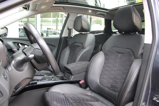 Renault KADJAR 1.3 TCe Black Edition | Panoramadak | Camera | Navigatie |