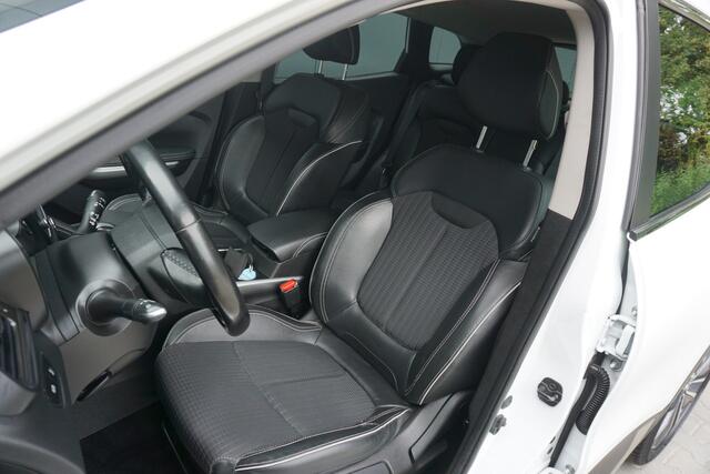 Renault KADJAR 1.2 TCe Bose | Origineel NL | Bose Sound | Camera | Cruise Control | Trekhaak | Navigatie |