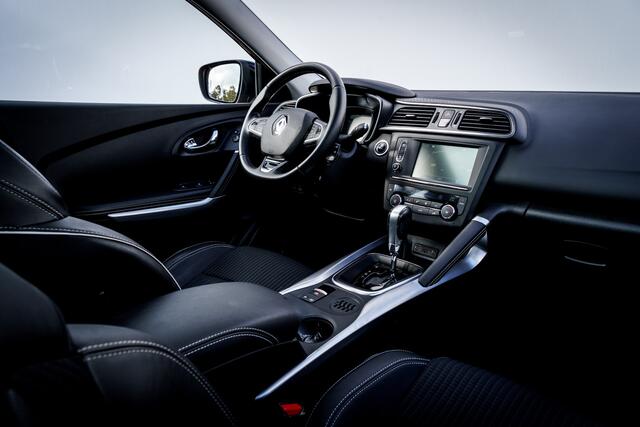 Renault KADJAR 1.5 DCi Bose Automaat | Panoramadak | 19 inch | Camera | Trekhaak | Volledig dealer onderhouden