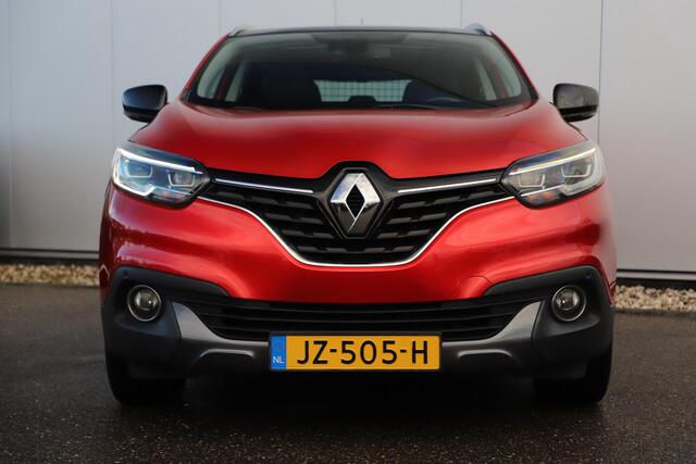 Renault KADJAR 1.2 TCe Bose 131PK Trekhaak Panoramadak Lederen Bekleding 19 inch LMV Navigatie Clima Cruise Parkeersensor