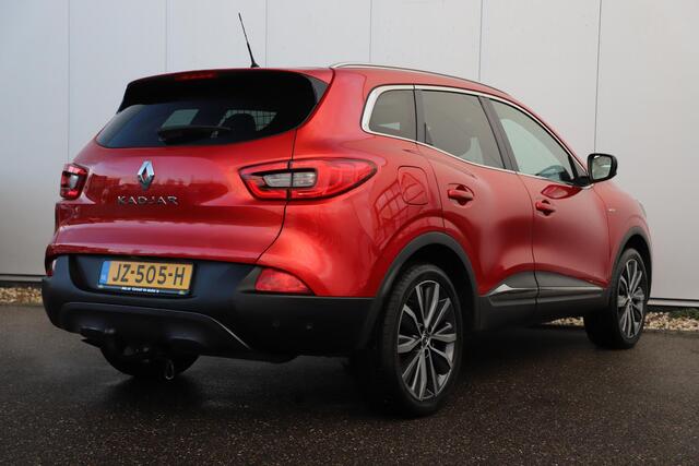Renault KADJAR 1.2 TCe Bose 131PK Trekhaak Panoramadak Lederen Bekleding 19 inch LMV Navigatie Clima Cruise Parkeersensor
