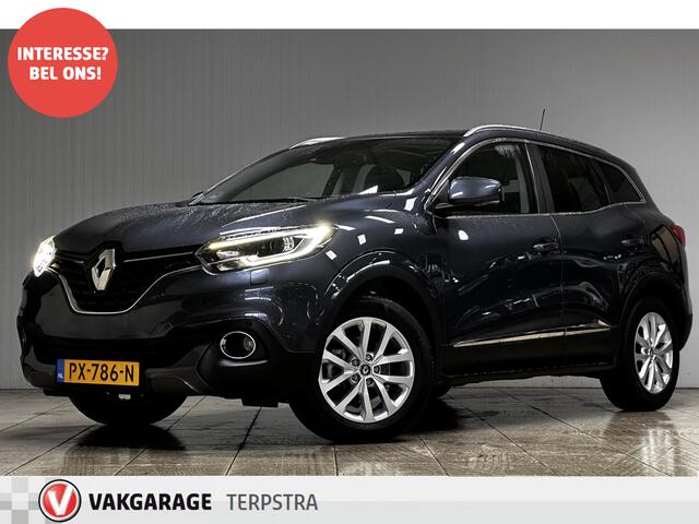 Renault KADJAR 1.2 TCe Intens/ DEALER ONDERHOUDEN!/ Trekhaak/ Camera/ Voorruitverw./ Panorama-Dak/ Keyless/ Half-Leder/ Lane-Assist./ Stoelverw./ PDC/ Extra getint Glas/ Apple + Android/ DAB+/ Bluetooth/ Multi. LEDER. Stuu