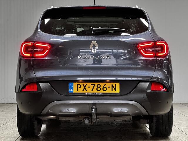 Renault KADJAR 1.2 TCe Intens/ DEALER ONDERHOUDEN!/ Trekhaak/ Camera/ Voorruitverw./ Panorama-Dak/ Keyless/ Half-Leder/ Lane-Assist./ Stoelverw./ PDC/ Extra getint Glas/ Apple + Android/ DAB+/ Bluetooth/ Multi. LEDER. Stuu