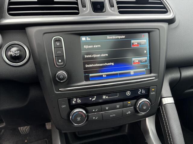 Renault KADJAR 1.2 TCe Intens 1STE EIG / TREKHAAK / PANORAMADAK / KEYLESS / CAMERA / NAVI / CLIMA / PDC / NL-AUTO