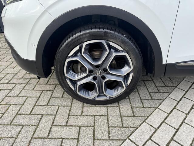 Renault KADJAR TCe 130 Intens | Automaat | Panoramadak | Trekhaak | Verwarmbare voorstoelen |