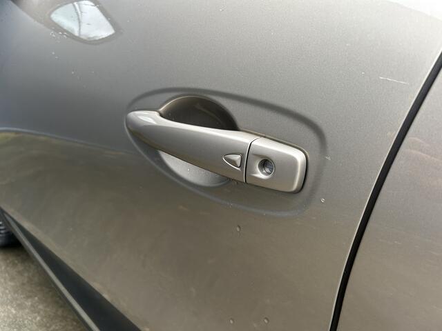 Renault KADJAR 1.2 TCe Intens LED HALF LEER NAVI CRUISE ECC TREKHAAK