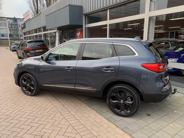Renault KADJAR 1.3 TCe Black Edition, afneembare trekhaak + winterbandenset.