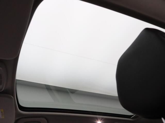 Renault KADJAR 140pk TCe Techno Automaat Camera | Cruise | Parkeersens. v+a | Stoelverw. | Panoramadak