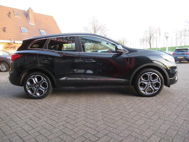 Renault KADJAR 1.2 TCe Bose | Clima-Airco | Navigatie | Parkeercamera | Incl. BOVAG Garantie | Trekhaak | Bluetooth |