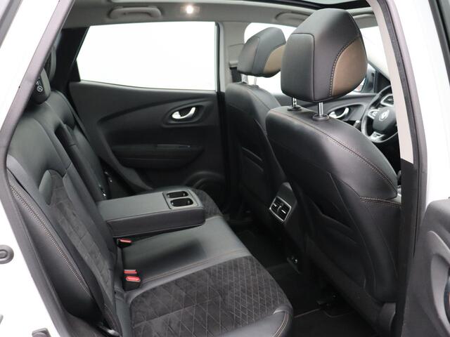 Renault KADJAR 1.3 TCe 160pk Black Edition | Elek. stoelen | BOSE | Adaptieve cruise control | Stoelverwarming |