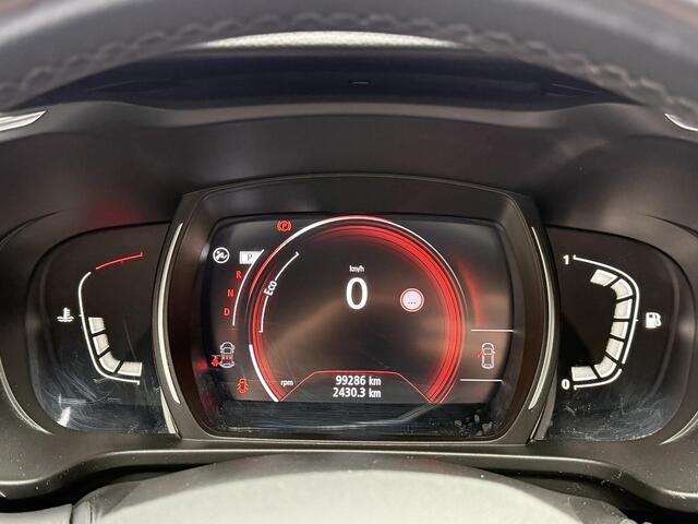 Renault KADJAR 1.3 TCe Intens | Trekhaak | Stoelverwarming | Navigatie | LED | Achteruitrijcamera | DAB | Climate Control |