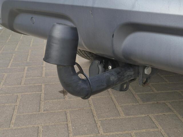 Renault KADJAR 1.3 TCe Edition Automaat / All season banden / Pack R-Link / Voorstoelen verwarmd / Trekhaak 1500 Kg / Navigatie / Camera / Cruise Control / Parkeersensoren / Apple Carplay Android Auto / Climate control / Keyless Entry/Start /