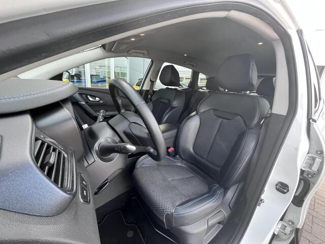 Renault KADJAR 1.3 TCe Intense Automaat | Climate Control | Navigatie | Camera | 1500 Kilo trekgewicht