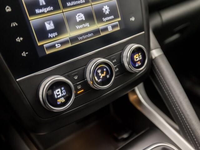 Renault KADJAR 1.3 TCe Intens Sport (APPLE CARPLAY, NAVIGATIE, CLIMATE, CAMERA, LEDER, KEYLESS, SPORTSTOELEN, GETINT GLAS, TREKHAAK, CRUISE, NIEUWSTAAT)