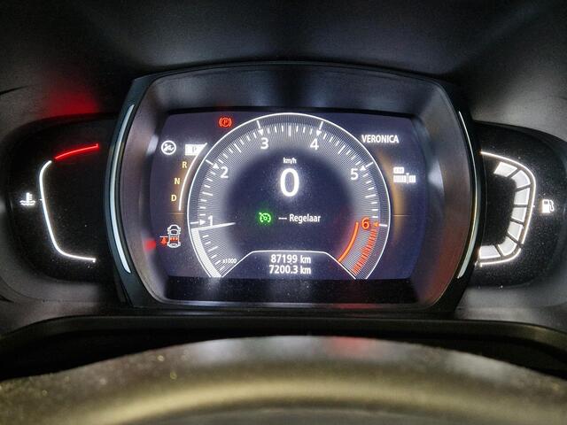 Renault KADJAR 1.3 TCe Limited ALL SEASON | NAVIGATIE | PARKEERSENSOREN VOOR&ACHTER |