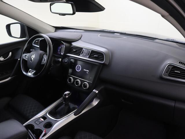 Renault KADJAR 1.3 TCe Intens | airco automatisch | Apple Carplay/Android | cruise control | lederen/stof bekleding | LED koplampen | lichtmetalen velgen 18" | navigatiesysteem full map |