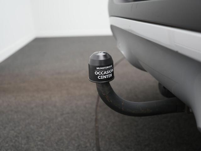 Renault KADJAR TCe 130 EDC Bose - RIJKLAARPRIJS - Automaat - Achteruitrijcamera - Panoramadak - Trekhaak