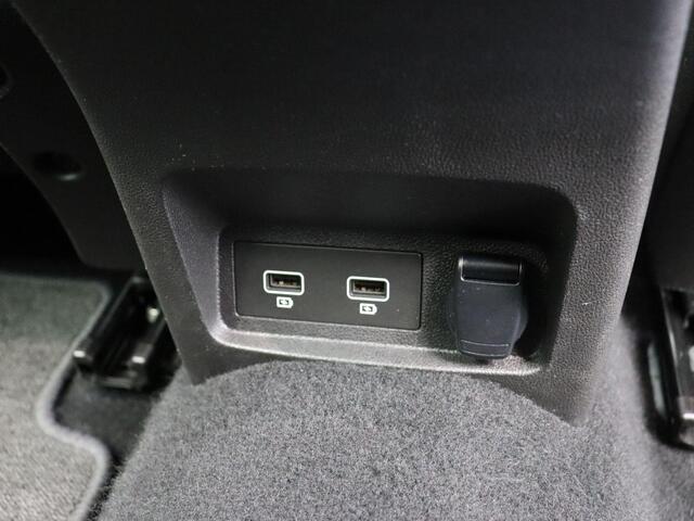 Renault KADJAR TCe 140pk EDC/Autom. Techno | Trekhaak | Dealeronderhouden | Dodehoek detectie | Climate control |