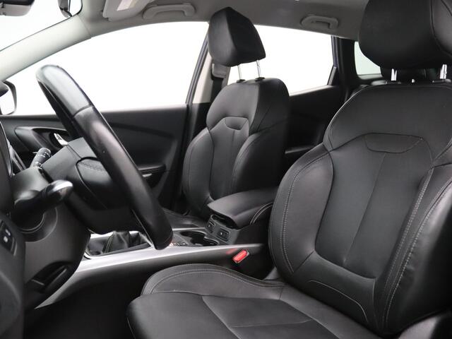 Renault KADJAR TCe Intens 130pk Camera | Cruise | Navi | Parkeersens. v+a | Stoelverw.
