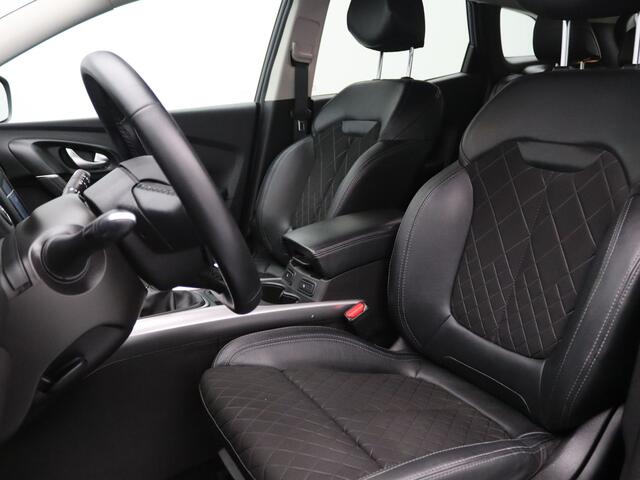 Renault KADJAR TCe Techno 140pk Camera | Cruise | Navi | Parkeersens. v+a | Stoelverw.