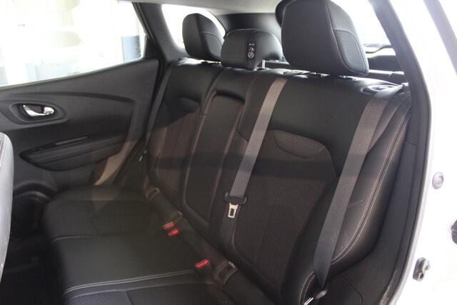 Renault KADJAR 1.2 TCe Intens Climate control,Cruise, Navigatie, PDC V+A, LM Velgen,Trekhaak