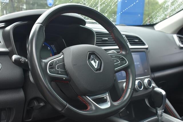 Renault KADJAR 1.3 TCe Black Edition Automaat | Panoramadak | BOSE | 100% Renault Onderhouden | BSM | Navi | 12 mnd BOVAG garantie | Whatsapp 06-53188999