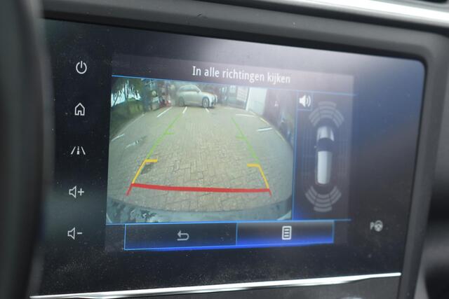 Renault KADJAR 1.3 TCe Black Edition Automaat | Panoramadak | BOSE | 100% Renault Onderhouden | BSM | Navi | 12 mnd BOVAG garantie | Whatsapp 06-53188999