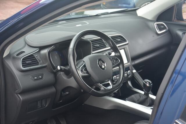Renault KADJAR 1.6 TCe Bose | Navigatie | Camera | Cruise-control | Trekhaak | Clima | NL auto!! |