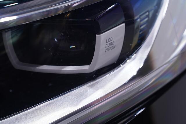 Renault KADJAR 1.3 TCe Intens NAP Navi Clima Apple Carplay Led koplamp Trekhaak Sportstoelen Leder/stof